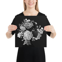 Load image into Gallery viewer, Flora
